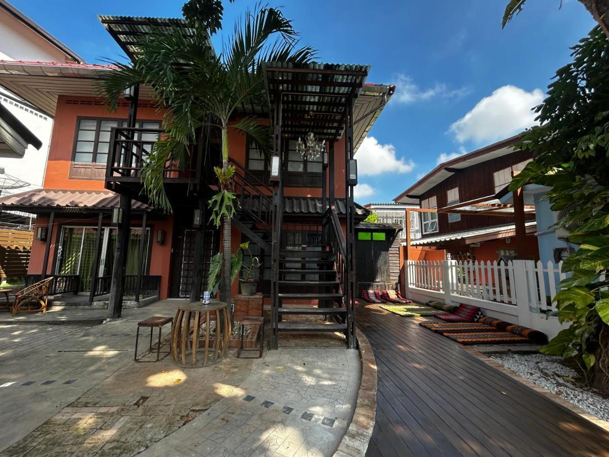 Villa'S Homestay Čiang Mai Exteriér fotografie